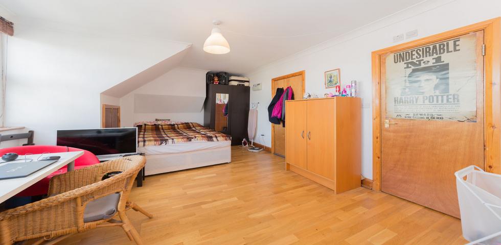 			LET, Studio Apartment, 1 bath, 1 reception Studio			 Burnley Road, Dollis Hill, DOLLIS HILL